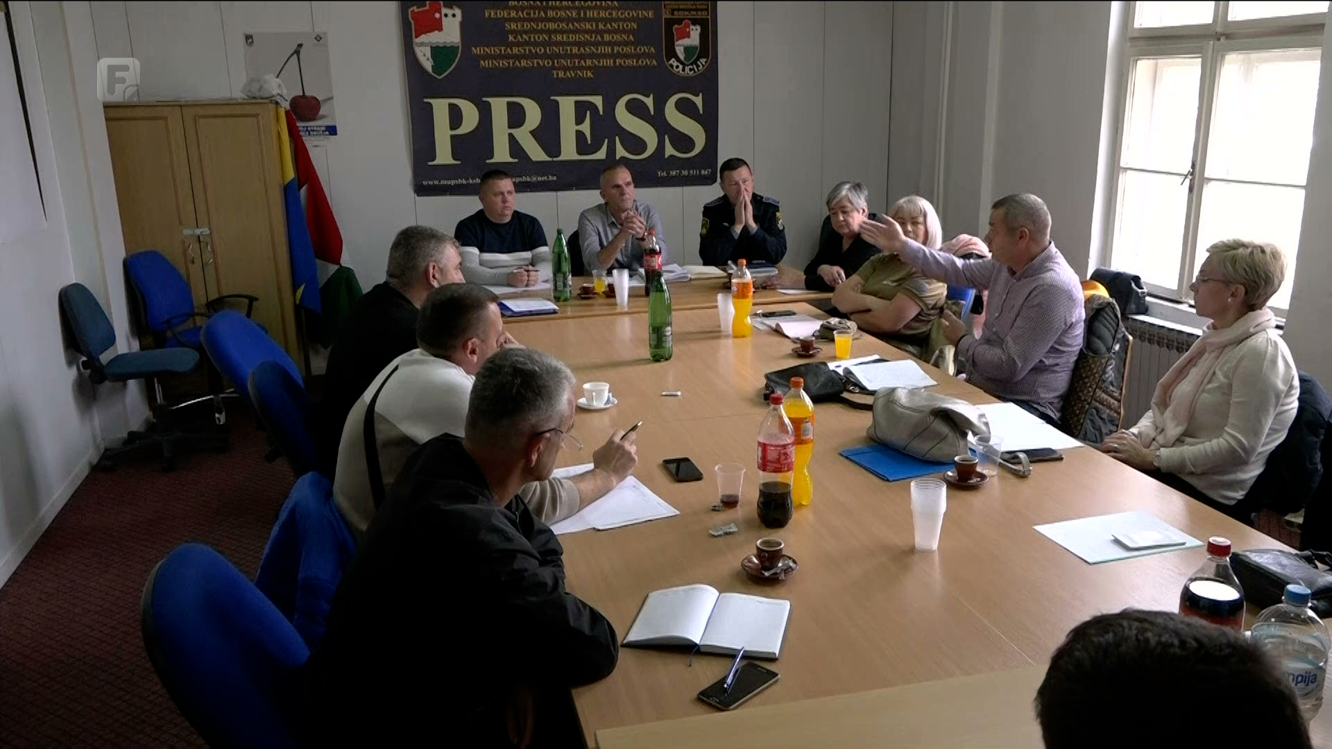 Plaće su im male, policijski službenici odlaze